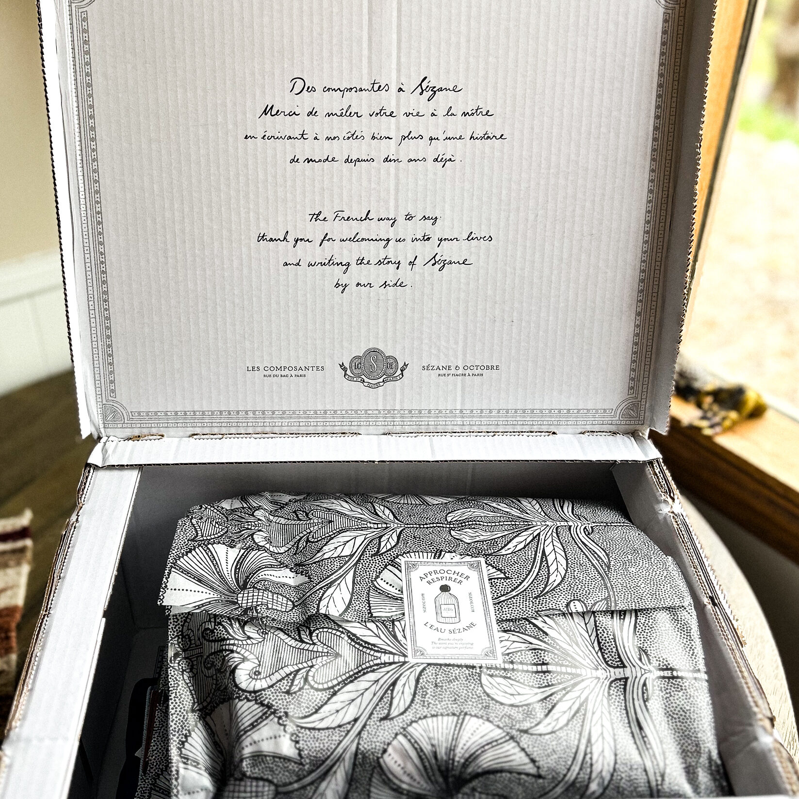 The interior of a Sézane box.